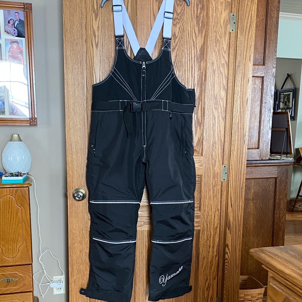 Yamaha Women’s Adventure Bib for Snowsports size 12